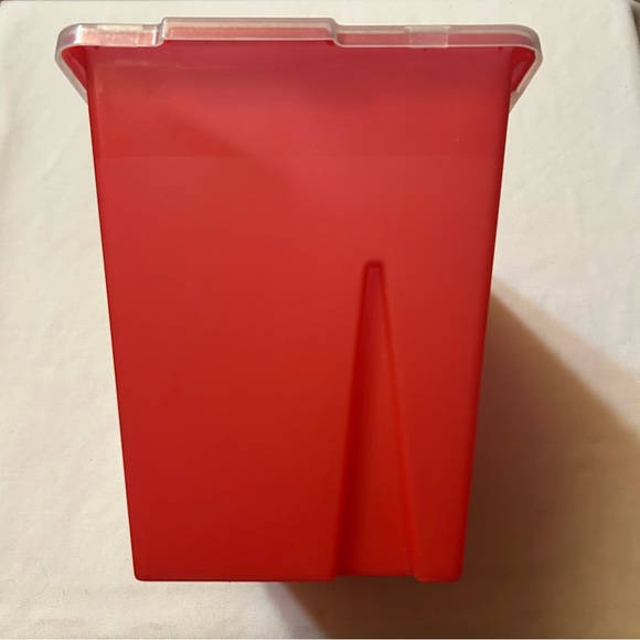 Red Sharps Container - Picture 8 of 10